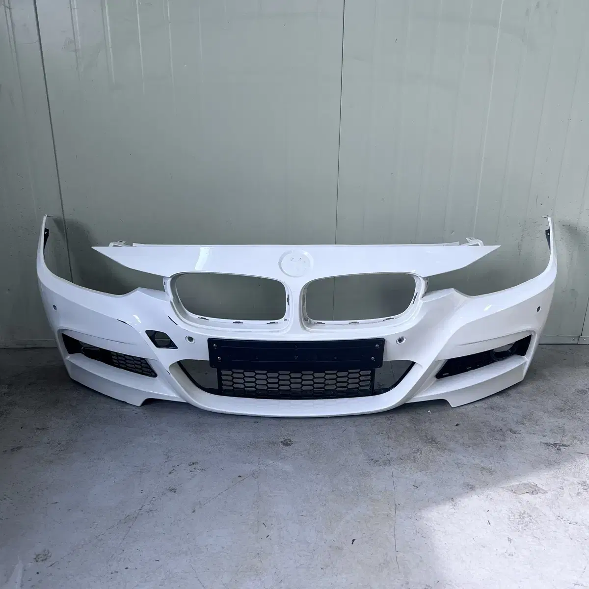 BMW3시리즈 F30 OEM M팩 프론트범퍼 앞범퍼+하단그릴